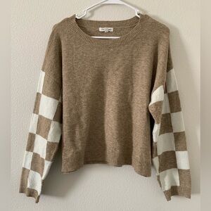 Blu Pepper Tan and White Checkered Sweater